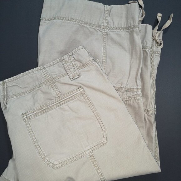 Eddie Bauer Ladies Beige Size 18 Petite Capri Length Straight Leg Pants - Picture 5 of 13